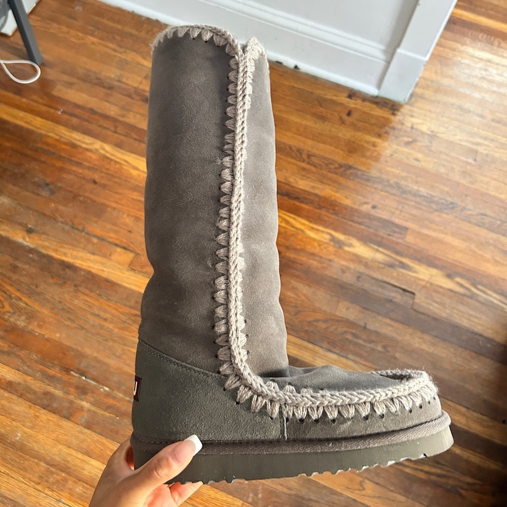 MOU Grey Shearling Tall Boot. Size 37 - Picture 4 of 6